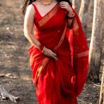 Murmurous Red Cotton Silk Saree With Capricious Blouse Piece