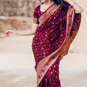 Dulcet Maroon Soft Silk Saree With Twirling Blouse Piece