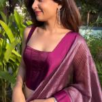 Surreptitious Purple Soft Silk Saree With Eloquence Blouse Piece
