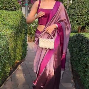 Surreptitious Purple Soft Silk Saree With Eloquence Blouse Piece