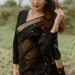Posh Black Soft Silk Saree With Pretty Blouse Piece