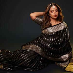 Sensational Black Soft Silk Saree With Gratifying Blouse Piece