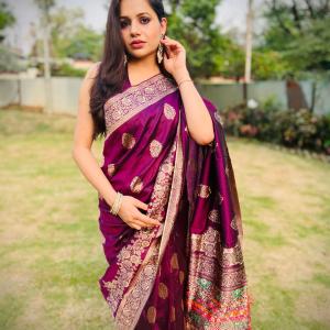 Lissome Wine Soft Silk Saree With Desultory Blouse Piece