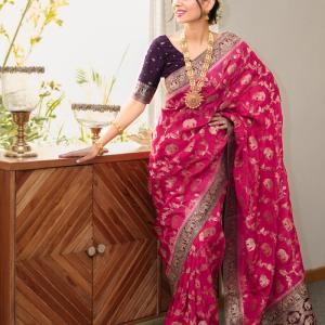 Posh Dark Pink Soft Silk Saree With Exuberant Blouse Piece