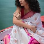 Effulgent Off White Soft Silk Saree With Nectarous Blouse Piece