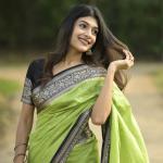 Tantalizing Parrot Soft Silk Saree With Winsome Blouse Piece