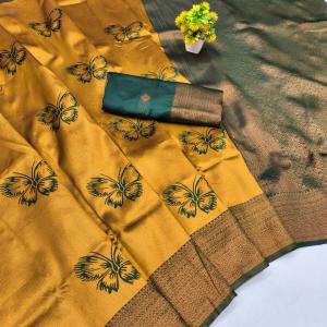 Proficient Yellow Pure Zari Weaving Banarasi Silk Saree With Amiable Blouse Piece