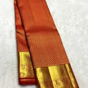 Sumptuous Red Soft Banarasi Silk Saree With Bewitching Blouse Piece