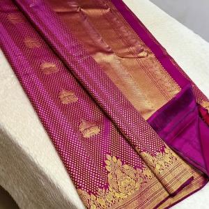 Hypnotic Dark Pink Pure Zari Weaving Banarasi Silk Saree With Desiring Blouse Piece