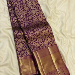 Gossamer Purple Pure Zari Weaving Banarasi Silk Saree With Lustrous Blouse Piece