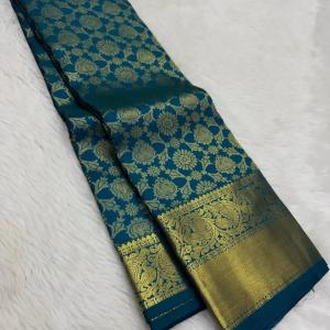 Murmurous Rama Pure Zari Weaving Banarasi Silk Saree With Piquant Blouse Piece