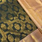 Profuse Dark Green Pure Zari Weaving Banarasi Silk Saree With Enchanting Blouse Piece