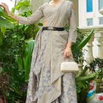 Supernal Grey Lucknowi Silk Saree With Glittering Blouse Piece