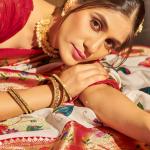 Pleasurable Off White Paithani Silk Saree With Flamboyant Blouse Piece