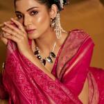 Ephemeral Dark Pink Pure Zari Weaving Banarasi Silk Saree With Outstanding Blouse Piece