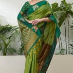 Flamboyant Green Pure Zari Weaving Banarasi Silk Saree With Fantabulous Blouse Piece
