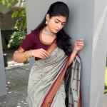 Stunner Grey Soft Silk Saree With Divine Blouse Piece