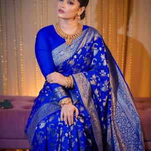 Pretty Royal Blue Soft Banarasi Silk Saree With Glorious Blouse Piece