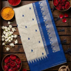 Ineffable Beige Cotton Silk Saree With Bucolic Blouse Piece