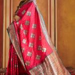 Zephyr Magenta Pure Zari Weaving Banarasi Silk Saree With Artistic Blouse Piece
