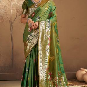 Lovely Green Pure Zari Weaving Banarasi Silk Saree With Nectarous Blouse Piece