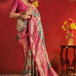 Fancifull Rama Kanjivaram Silk Saree With Staring Blouse Piece