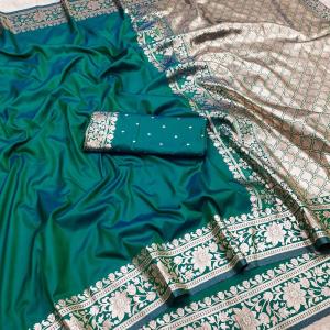 Stunner Rama Pure Zari Weaving Banarasi Silk Saree With Posh Blouse Piece