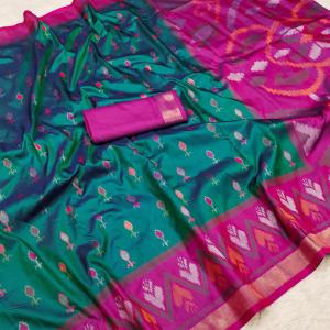 Resonant Rama Pure Zari Weaving Banarasi Silk Saree With Improbable Blouse Piece