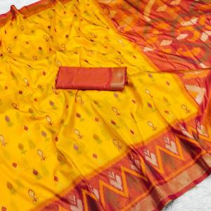Smart Yellow Pure Zari Weaving Banarasi Silk Saree With Seraphic Blouse Piece