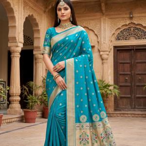 Majestic Firozi Paithani Silk Saree With Effulgent Blouse Piece