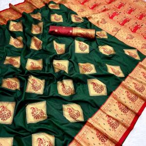 Diaphanous Dark Green Soft Banarasi Silk Saree With Excellent Blouse Piece