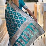 Divine Rama Soft Banarasi Silk Saree With Conflate Blouse Piece
