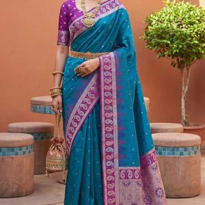 Engaging Rama Pure Zari Weaving Banarasi Silk Saree With Beauteous Blouse Piece