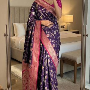 Super classy Purple Pure Zari Weaving Banarasi Silk Saree With Incomparable Blouse Piece