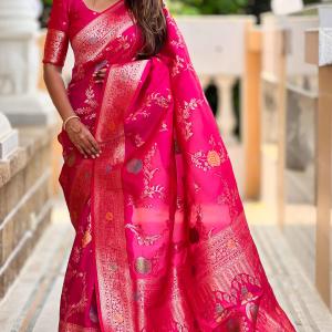Skinny Dark Pink Pure Zari Weaving Banarasi Silk Saree With Seraglio Blouse Piece