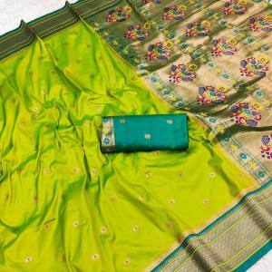 Glorious Parrot Paithani Silk Saree With Vestigial Blouse Piece