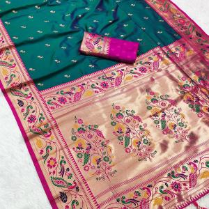 Tantalizing Rama Paithani Silk Saree With Imaginative Blouse Piece