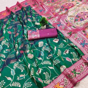 Majestic Green Paithani Silk Saree With Flameboyant Blouse Piece