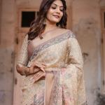 Printed Off White Linen Saree for Women with Multicolor Pallu and Ethnic Border – Lightweight Casual Wear