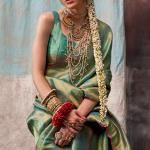 Splendorous Green Kanjivaram Silk Saree With Resplendent Blouse Piece