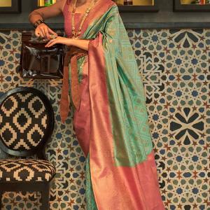 Traditional Green Soft Banarasi Silk Saree With Classic Blouse Piece