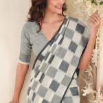 Smart Off White Cotton Silk Saree With Jubilant Blouse Piece