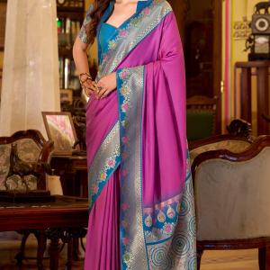 Nebula Magenta Pure Zari Weaving Banarasi Silk Saree With Classy Blouse Piece