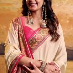 Phenomenal Beige Patola Silk Saree with Pulsating Blouse Piece