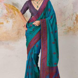 Eloquence Rama Kanjivaram Silk Saree With Divine Blouse Piece