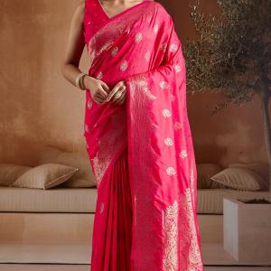 Imbrication Dark Pink Pure Zari Weaving Banarasi Silk Saree With Stunner Blouse Piece