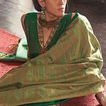 Enamoring Green Banarasi Tussar Silk Saree With Winsome Blouse Piece