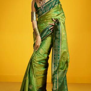 Sumptuous Mehndi Pure Zari Weaving Banarasi Silk Saree With Snappy Blouse Piece