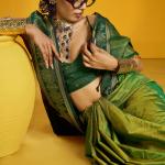 Sumptuous Mehndi Pure Zari Weaving Banarasi Silk Saree With Snappy Blouse Piece