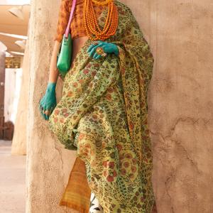 Trendy Green Digital Printed Tissue Silk Saree With Classy Blouse Piece